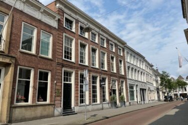 ea487223-8848-4ab3-b06f-e23a7777f99d